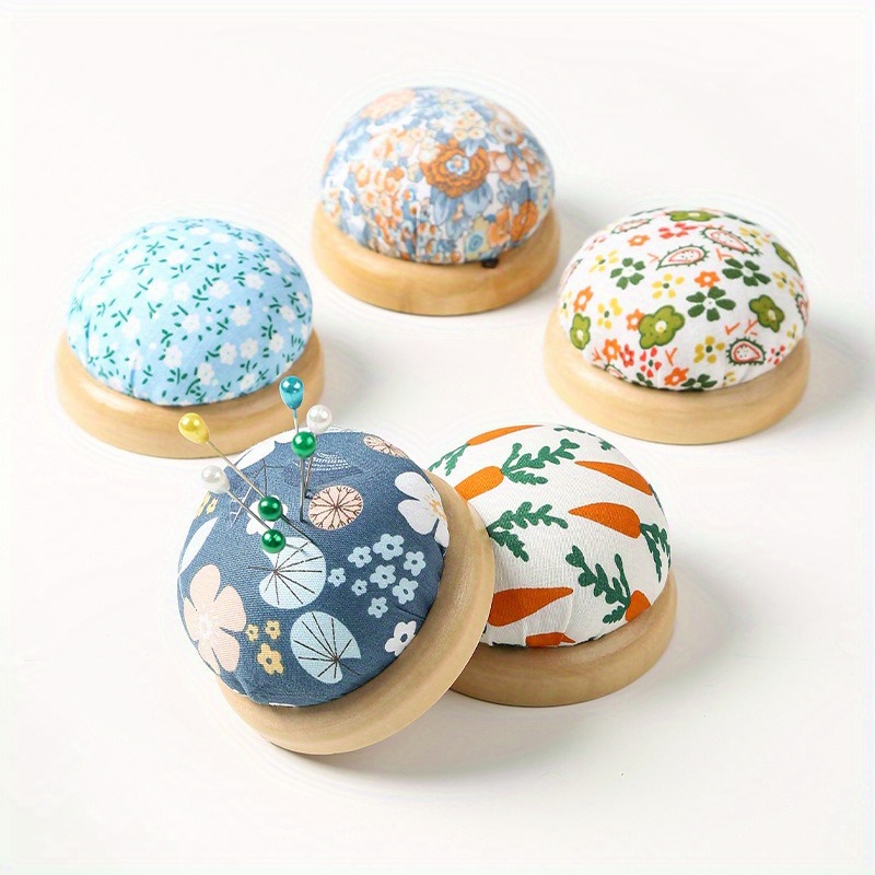 Sewing Pin Cushion - Очаровательная подушка для булавок на деревянной