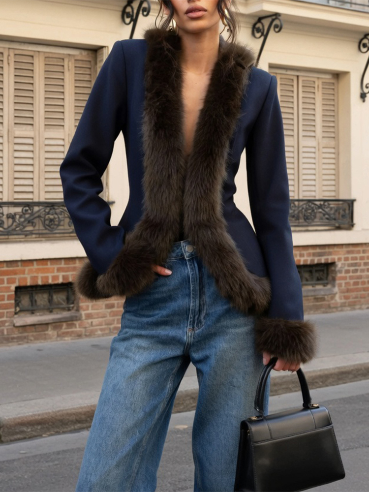 Sewing Jackets - Женский костюм с меховыми вставками: ретро-пальто